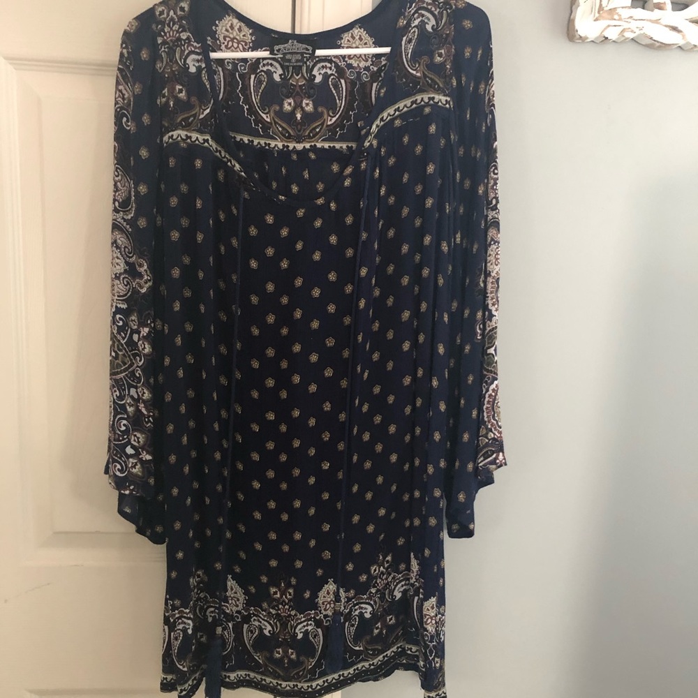 Long sleeve navy blue/ gold shift dress w/strings